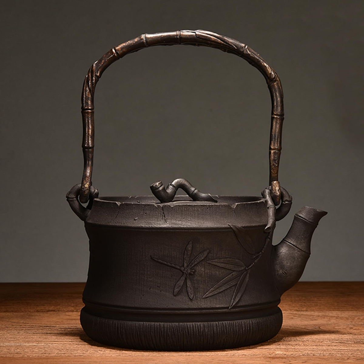 Cast Iron Teapot, Stovetop Safe Tea Kettle With handle, Asian Style Handmade Tea Pot For Home Camping Outdoor Use(1.2L, BlackC)
