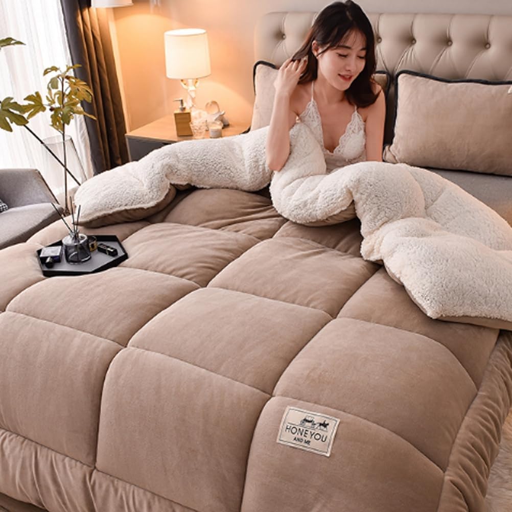 Thickened Super Warm Winter Quilt,Imitation Cashmere Super Warm Double-Sided Velvet Quilt Fluffy Plush Comforter Blanket for Cold Weather,Pink,150x200cm/3.5kg