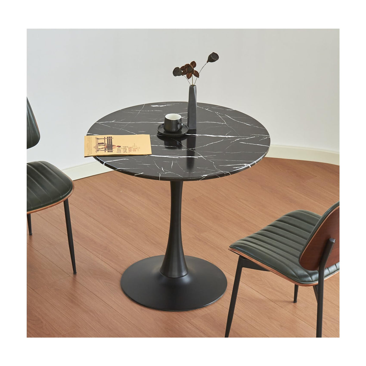 Round Dining Table, 31.5" Tulip Table (White)
