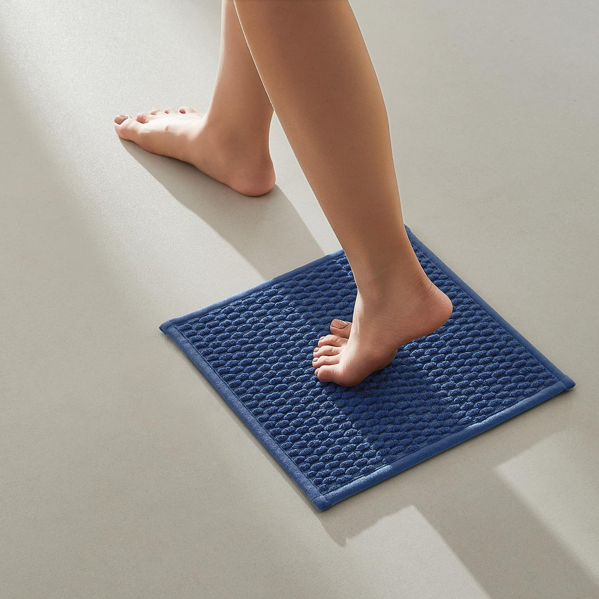 TYUU Bathroom Runner Rugs, Long Bath Mat Runner Washable Thin Quick Dry Low Pile Bathroom Runner Rugs Non Slip, Beige 24"x70"