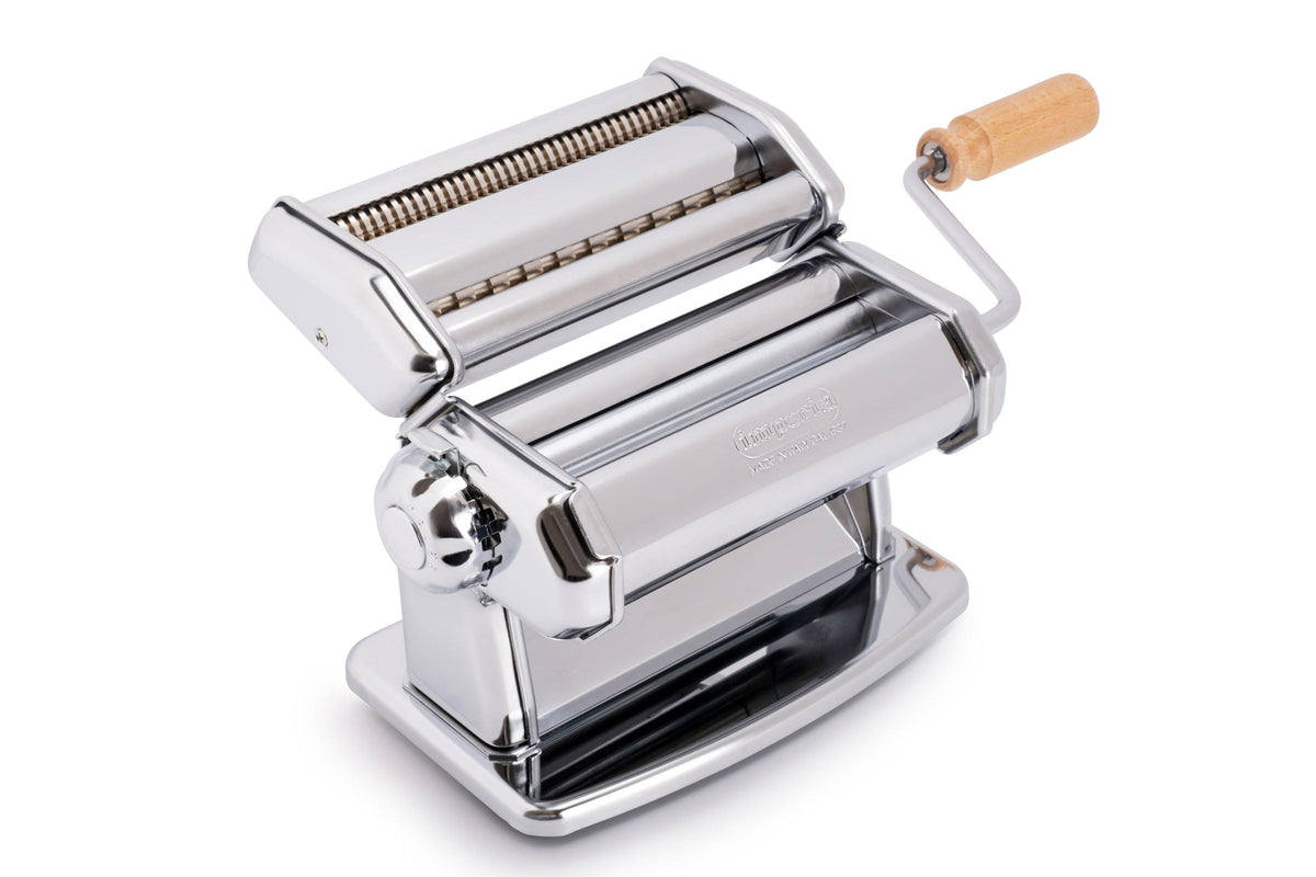 Imperia IPasta Classic Line. Pasta Machine 100% Made in Italy. Fresh pasta machine in steel. Manual roller with crank. Creates dough sheets for Lasagne, Tagliolini, Fettuccine. (End of line)