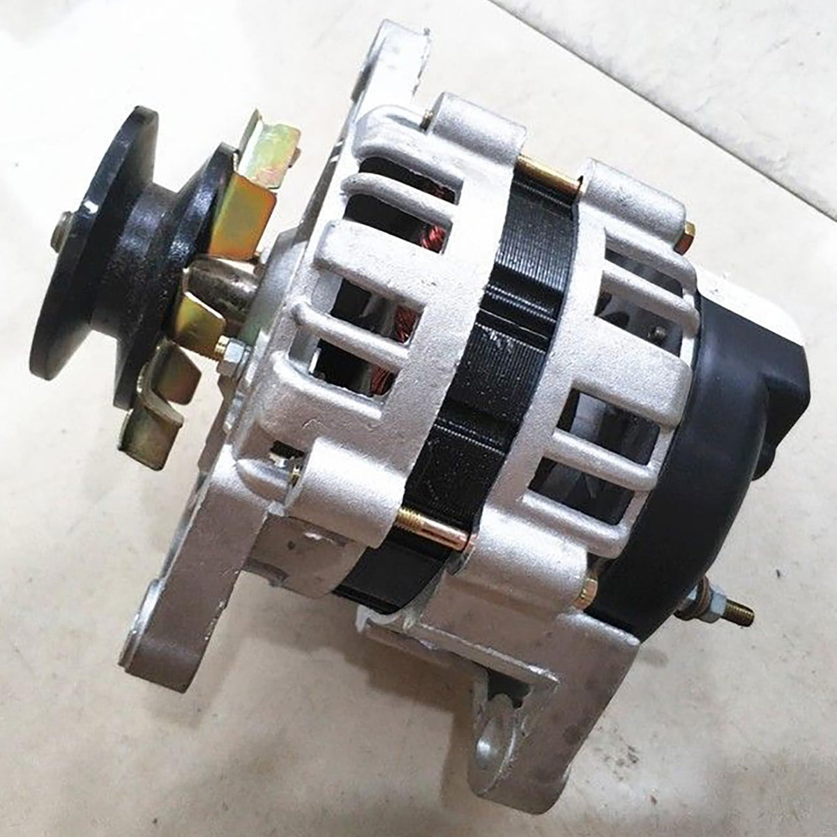 2000W Permanent Magnet Generator 14 / 28V DC Brushless Constant Voltage Generator High Power Charging Generator Set for Single-Cylinder Diesel Engines, Tractors, Lighting,Double Head,14V