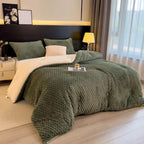 Insulation Hibiscus Winter Quilts, Thickened Super Soft Double-Sided Twin Size Lightweight Breathable Warmth Thick Bed Comforters(A,200x230cm-3.7kg)