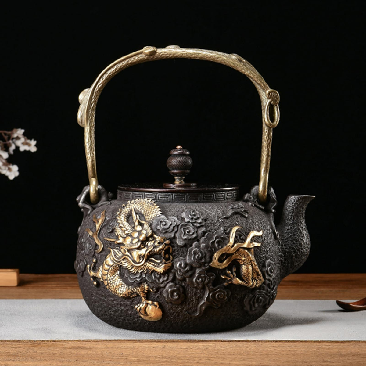 Cast Iron Teapot, Stovetop Safe Tea Kettle With handle, Asian Style Handmade Tea Pot For Home Camping Outdoor Use(1.2L, BlackA)