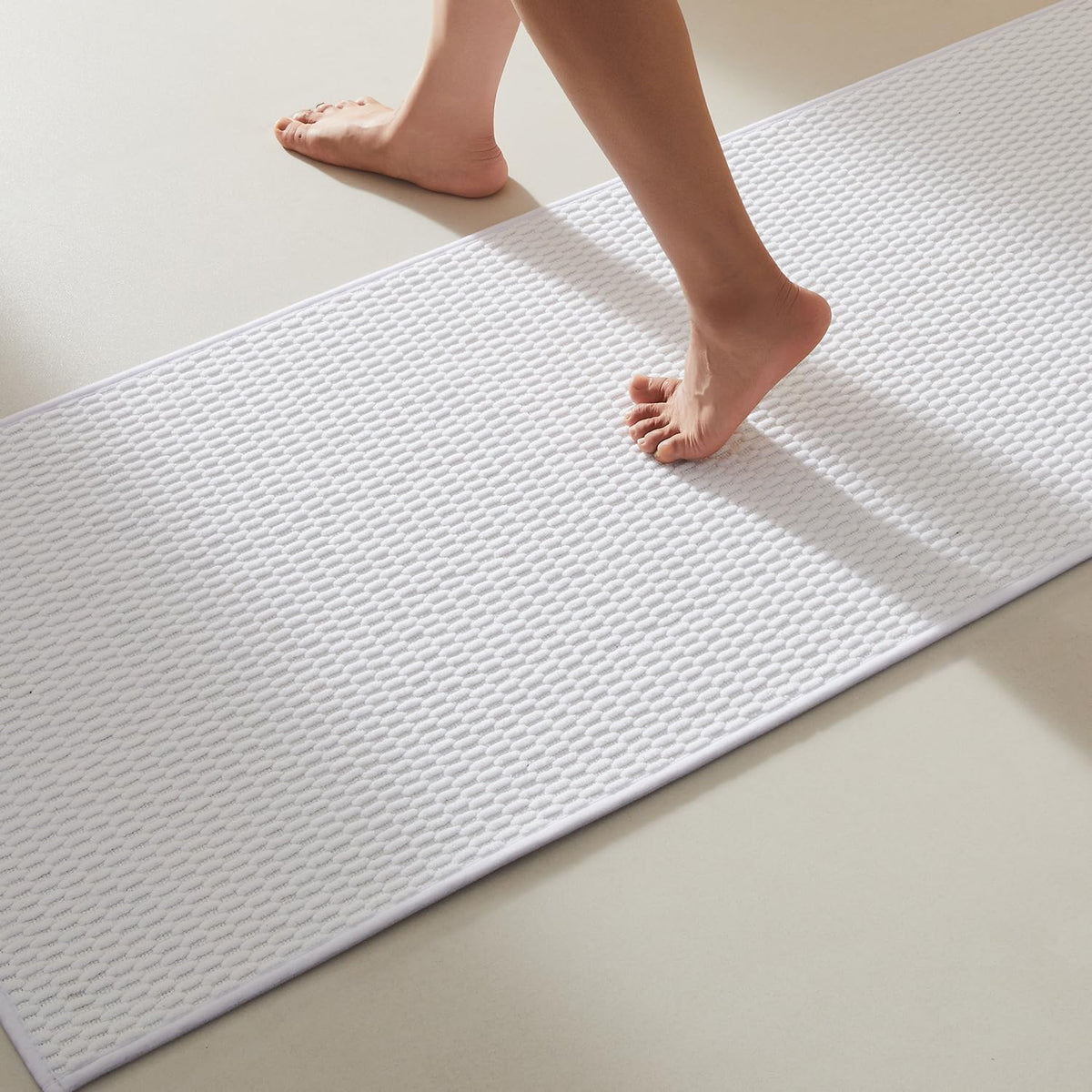 TYUU Bathroom Runner Rugs, Long Bath Mat Runner Washable Thin Quick Dry Low Pile Bathroom Runner Rugs Non Slip, Beige 24"x70"