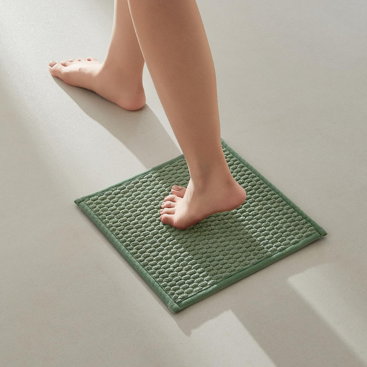 TYUU Bathroom Runner Rugs, Long Bath Mat Runner Washable Thin Quick Dry Low Pile Bathroom Runner Rugs Non Slip, Beige 24"x70"