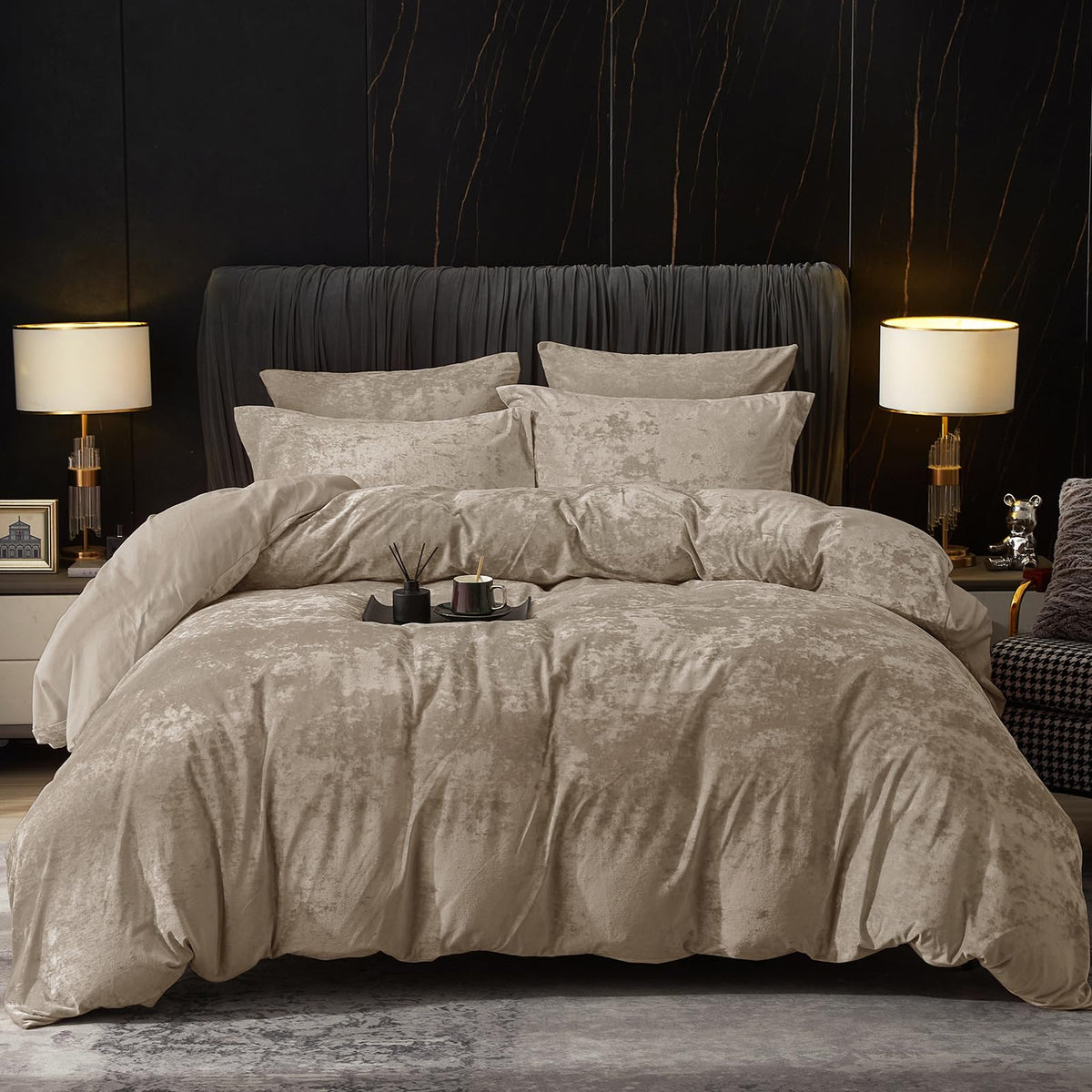 PHF Luxury Velvet Duvet Cover Set King Size, 3pcs 104" x 90", Cub