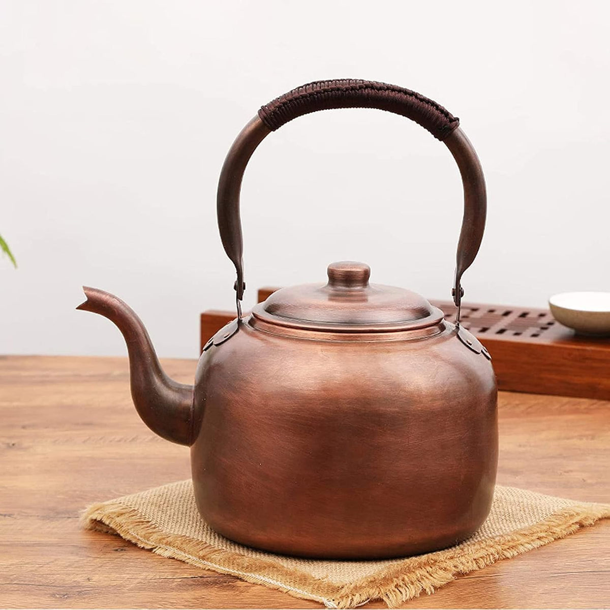 Whistling Kettle Teapot,Premium Copper Tea Kettle for Stove Top,Rustic Tea Pot with Ergonomic Handle,Work for All Stovetops