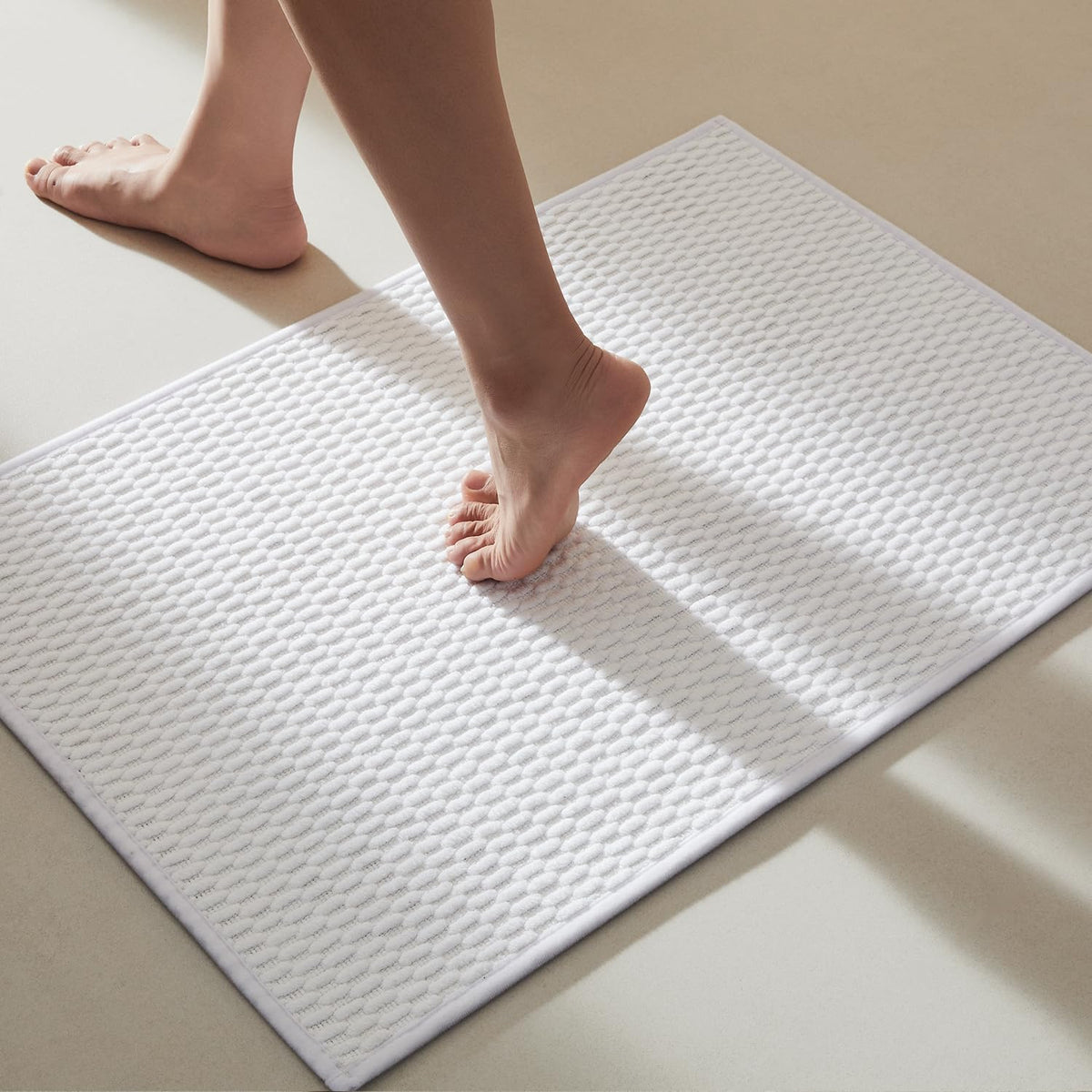 TYUU Bathroom Runner Rugs, Long Bath Mat Runner Washable Thin Quick Dry Low Pile Bathroom Runner Rugs Non Slip, Beige 24"x70"