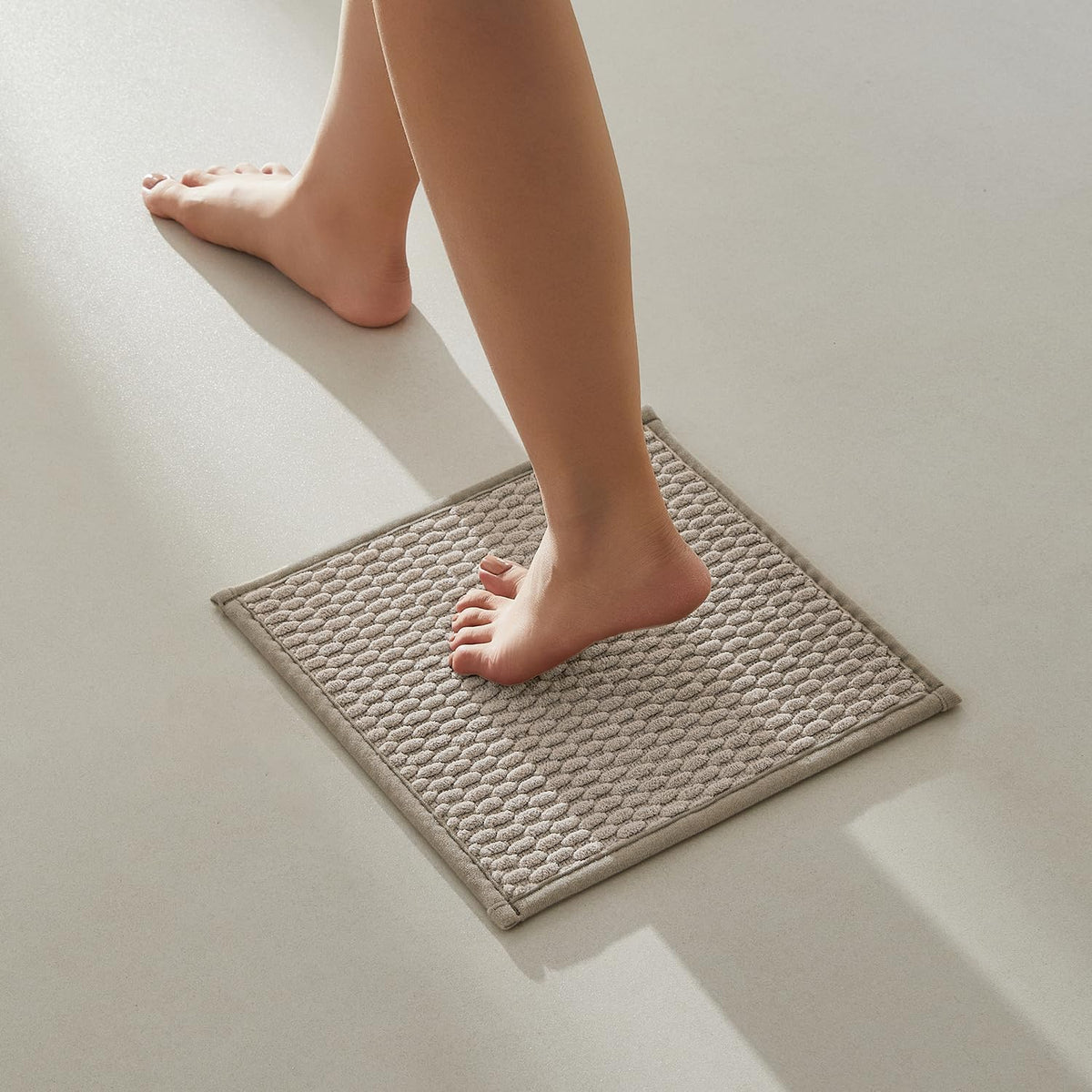 TYUU Bathroom Runner Rugs, Long Bath Mat Runner Washable Thin Quick Dry Low Pile Bathroom Runner Rugs Non Slip, Beige 24"x70"