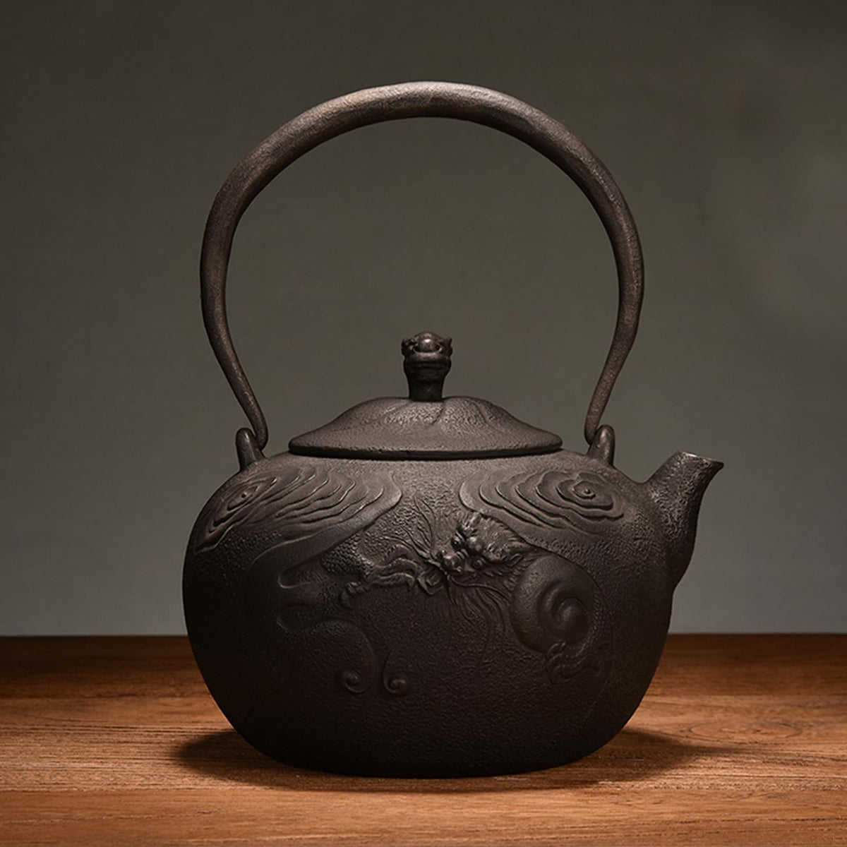 Cast Iron Teapot, Stovetop Safe Tea Kettle With handle, Asian Style Handmade Tea Pot For Home Camping Outdoor Use(1.2L, BlackB)