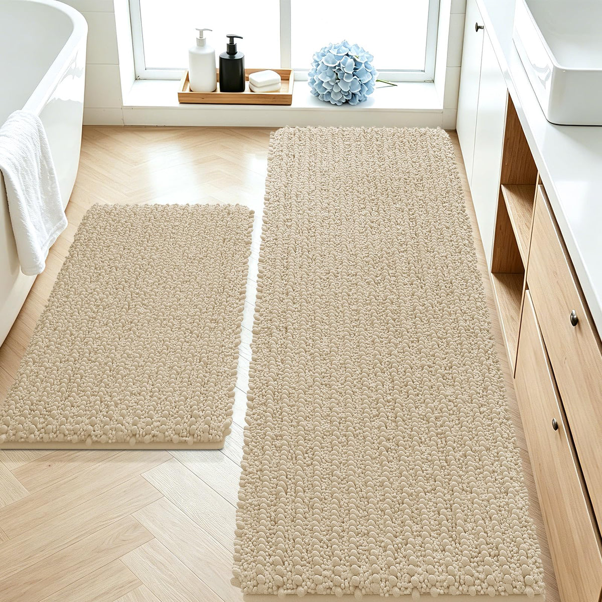 ACCUMTEK Upgrade Extra Large Black Bathroom Rug Set 3 Pieces Ultra Soft, Thick Absorbent Bath Mats, Non Slip Chenille Toilet Mat for Bathroom, Bedroom, Kitchen