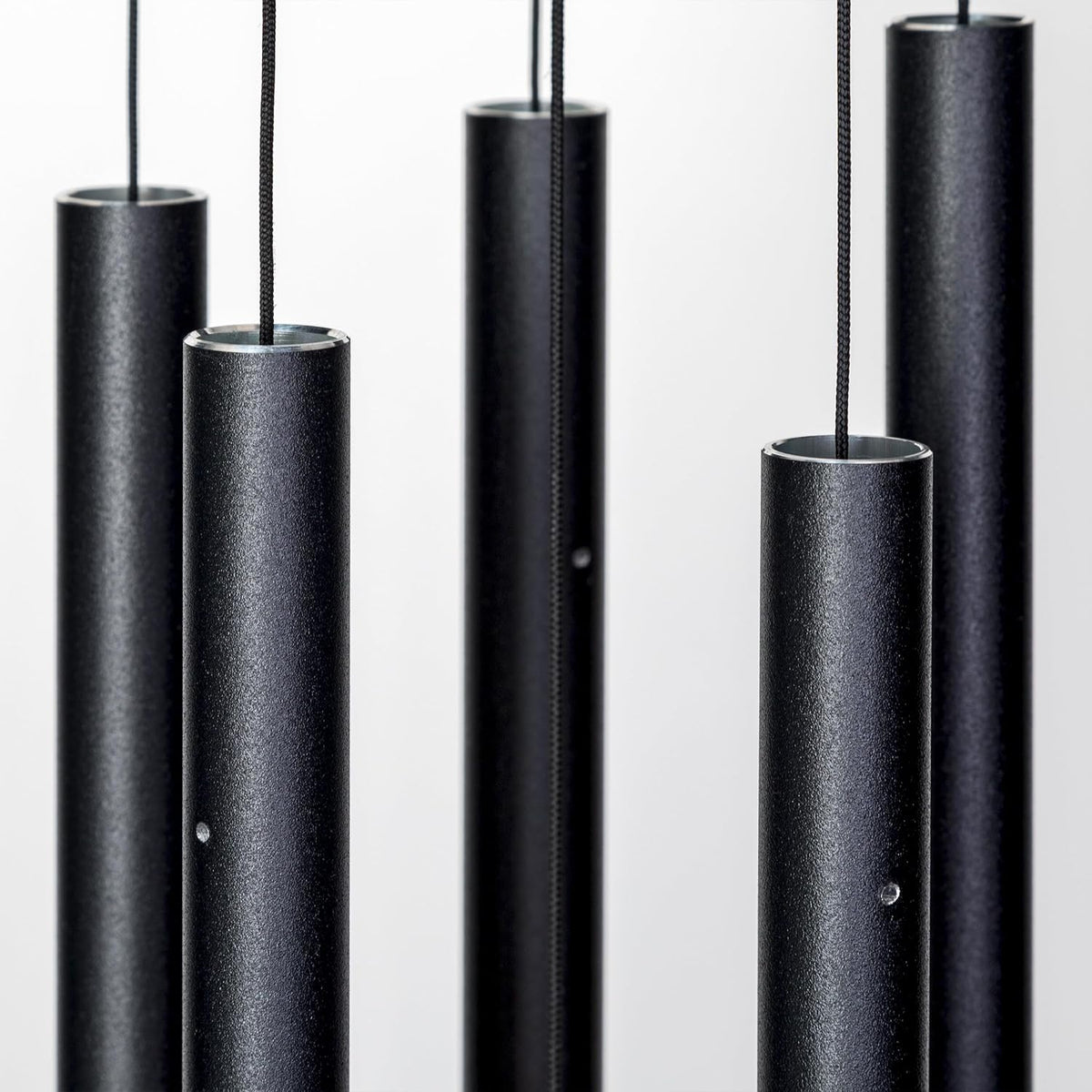Shenandoah Melodies by Wind River – 29 inch Black Wind Chime for Patio, Backyard, Garden, and Outdoor décor (Aluminum Chime) Made in the USA