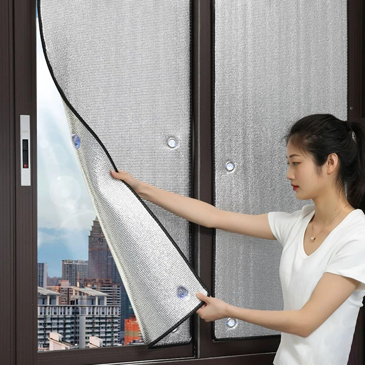 Home Bedroom Cooling Window Film, 67'' x 27'' 122% Blackout Foam Insulation Panels for Walls to Block Out Heat/Non Adhesive Privacy Protection Window Tint Thermal Bubble Visor, with Edging
