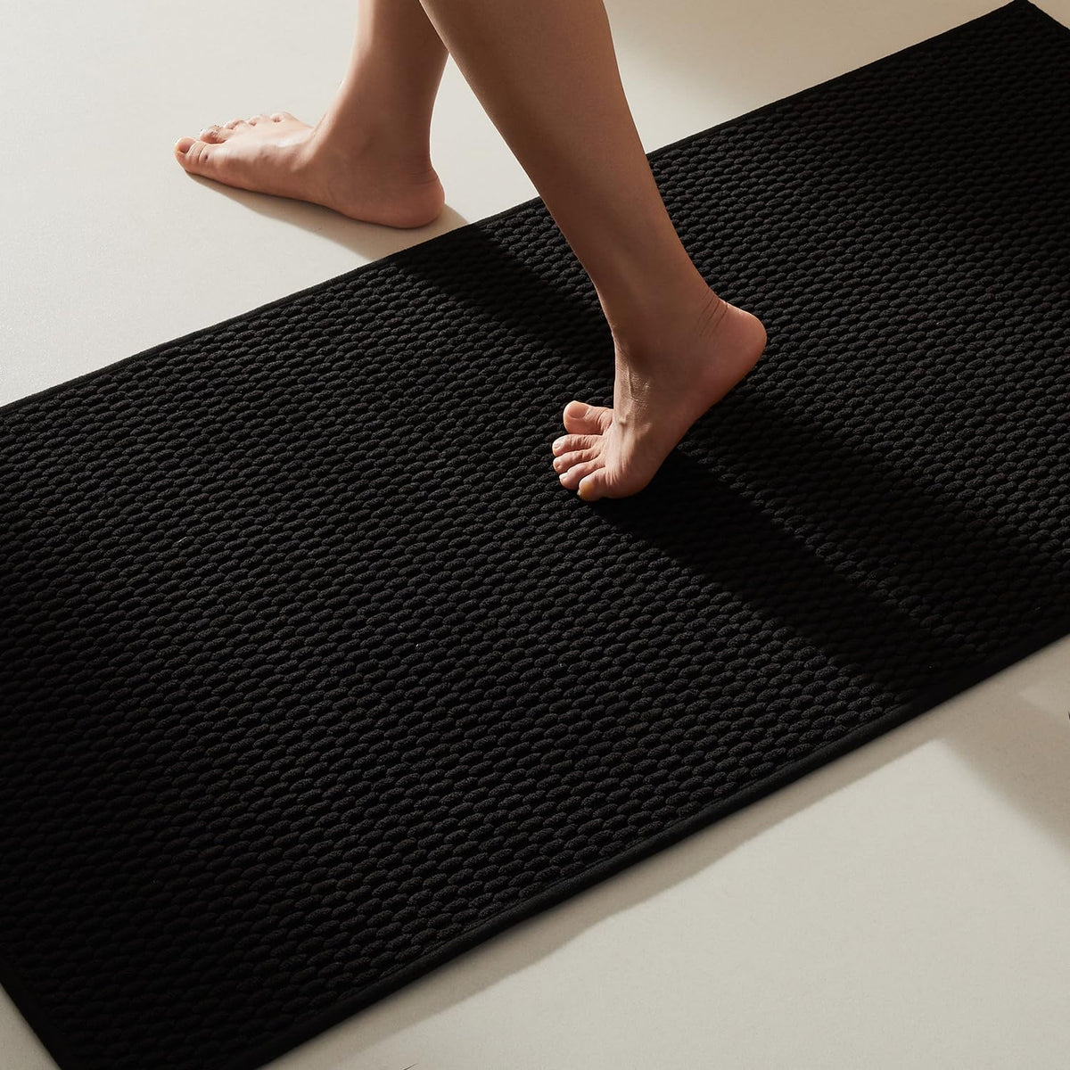 TYUU Bathroom Runner Rugs, Long Bath Mat Runner Washable Thin Quick Dry Low Pile Bathroom Runner Rugs Non Slip, Beige 24"x70"
