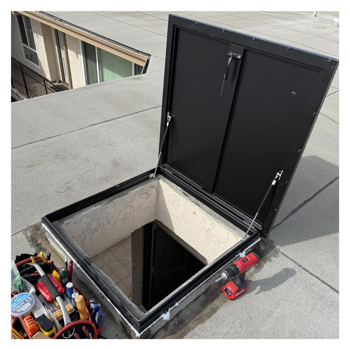 Custom Roof Hatch Black Metal Access Door, Drop Down Loft Maintenance Hatch Cover 20 22 24 25 26 29 30 32 36 inch Square, Residential/Cellar/Basement Outside Exit Lid, Waterproof(20"x20"/51x51cm)