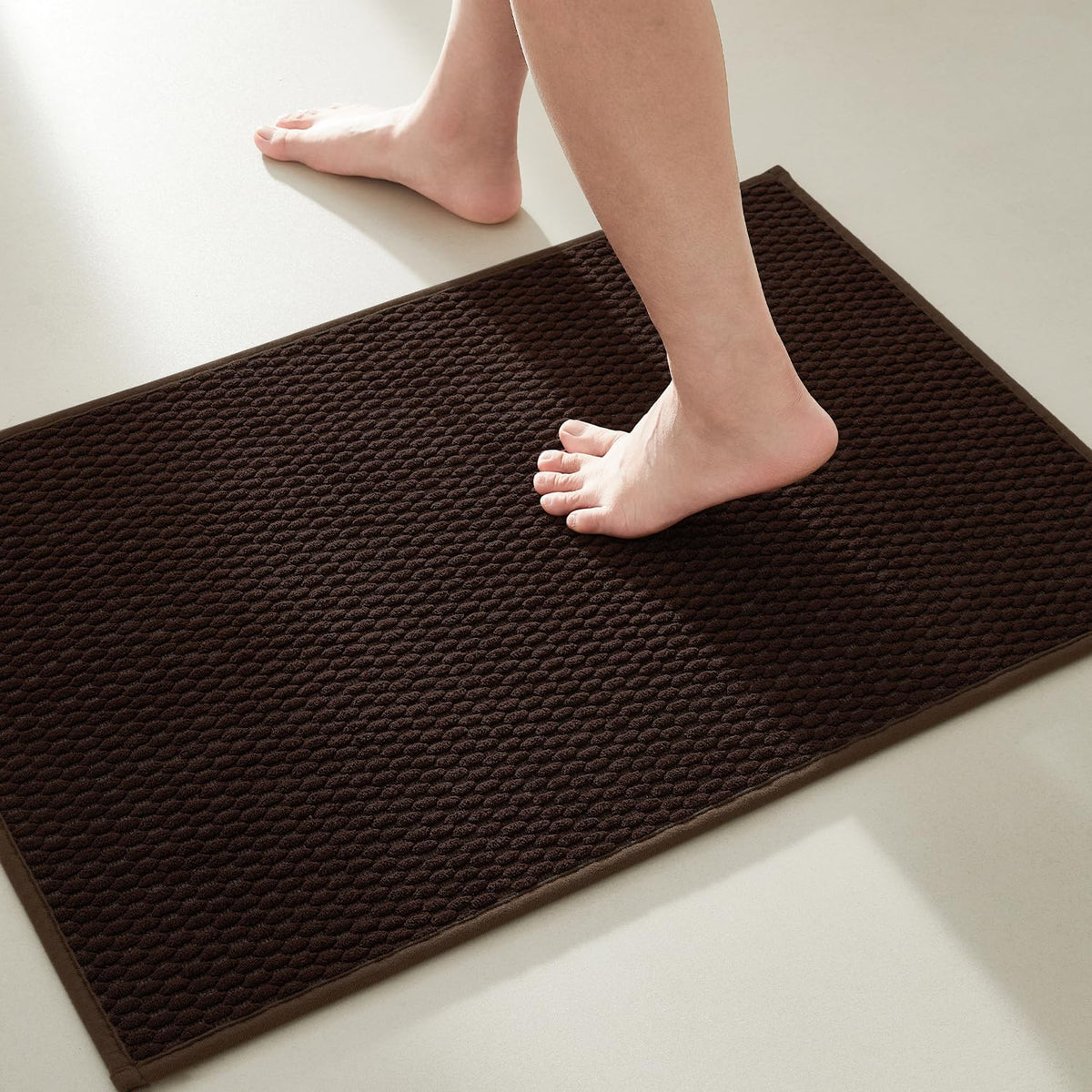 TYUU Bathroom Runner Rugs, Long Bath Mat Runner Washable Thin Quick Dry Low Pile Bathroom Runner Rugs Non Slip, Beige 24"x70"
