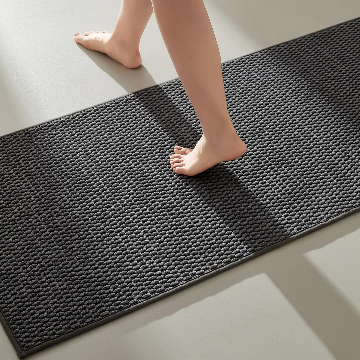 TYUU Bathroom Runner Rugs, Long Bath Mat Runner Washable Thin Quick Dry Low Pile Bathroom Runner Rugs Non Slip, Beige 24"x70"