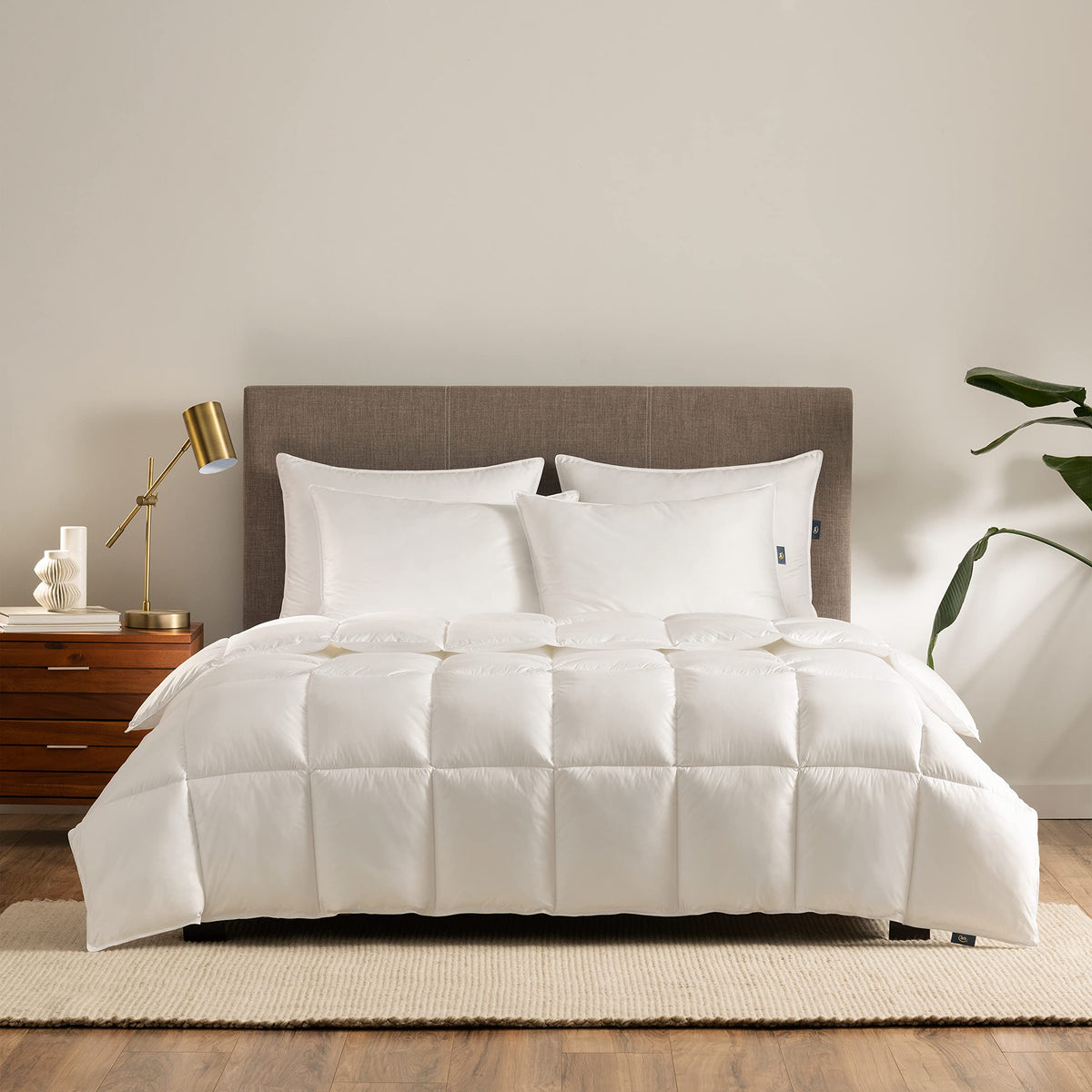 Serta Down Illusion All Season Down Alternative Comforter, Full/Queen