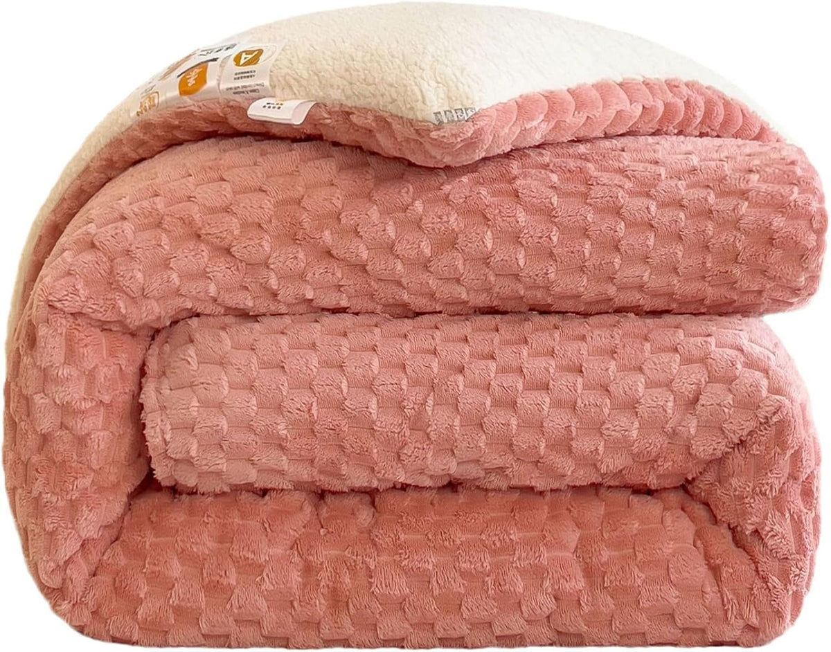 Insulation Hibiscus Winter Quilts, Thickened Super Soft Double-Sided Twin Size Lightweight Breathable Warmth Thick Bed Comforters(A,200x230cm-3.7kg)