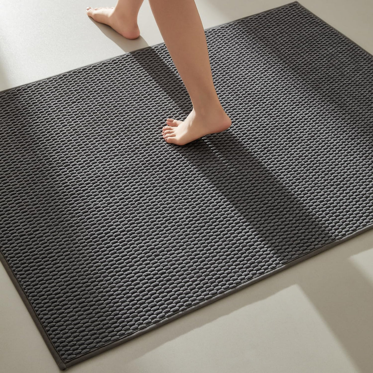 TYUU Bathroom Runner Rugs, Long Bath Mat Runner Washable Thin Quick Dry Low Pile Bathroom Runner Rugs Non Slip, Beige 24"x70"