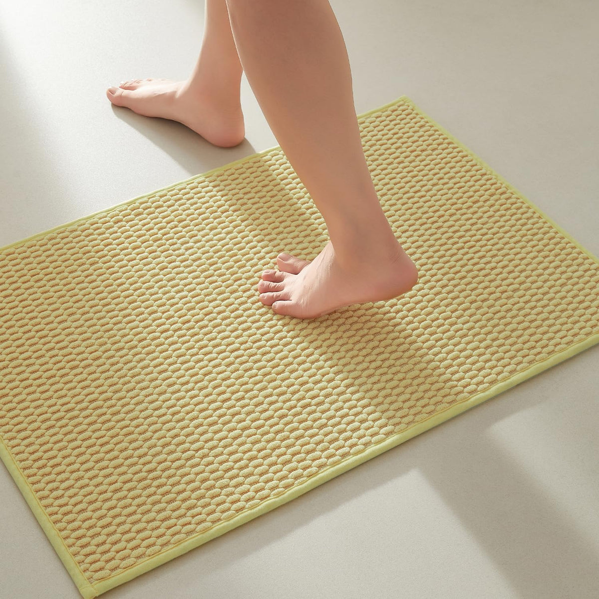 TYUU Bathroom Runner Rugs, Long Bath Mat Runner Washable Thin Quick Dry Low Pile Bathroom Runner Rugs Non Slip, Beige 24"x70"