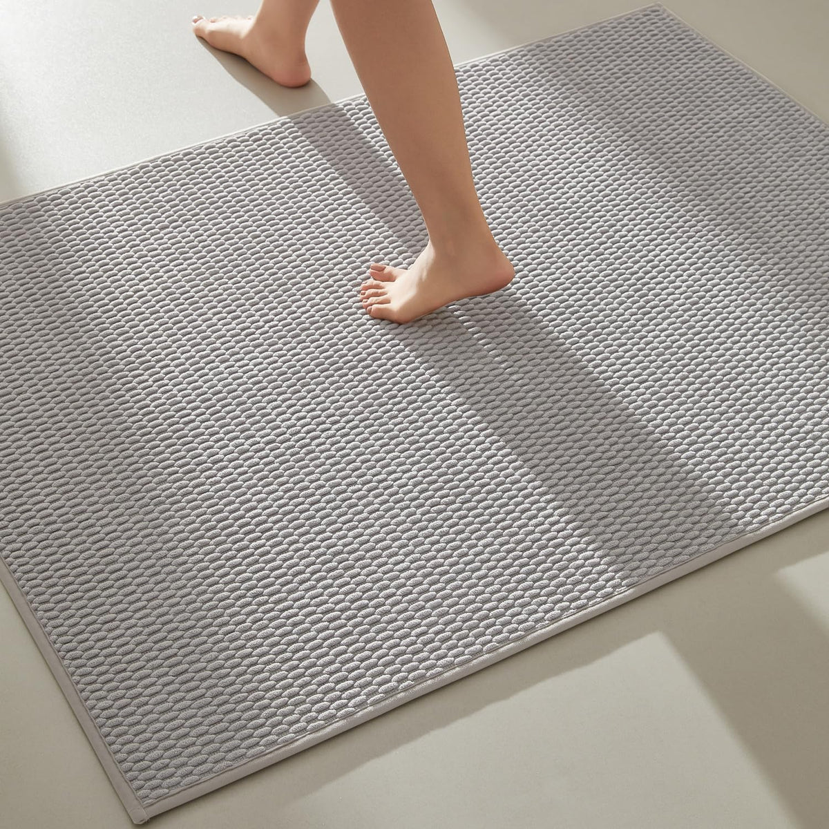 TYUU Bathroom Runner Rugs, Long Bath Mat Runner Washable Thin Quick Dry Low Pile Bathroom Runner Rugs Non Slip, Beige 24"x70"