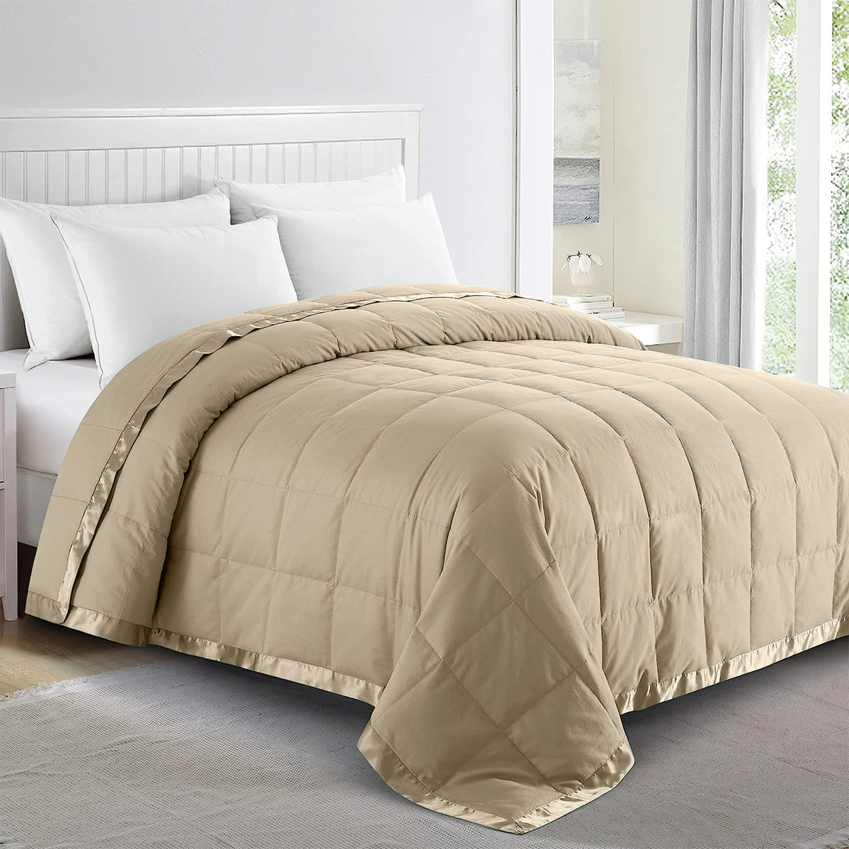 puredown® Blankets Queen Size - Soft Lightweight Down Blanket for Bed, Cozy Warm Luxury Bed Blanket with Satin Trim, White (90"X90")