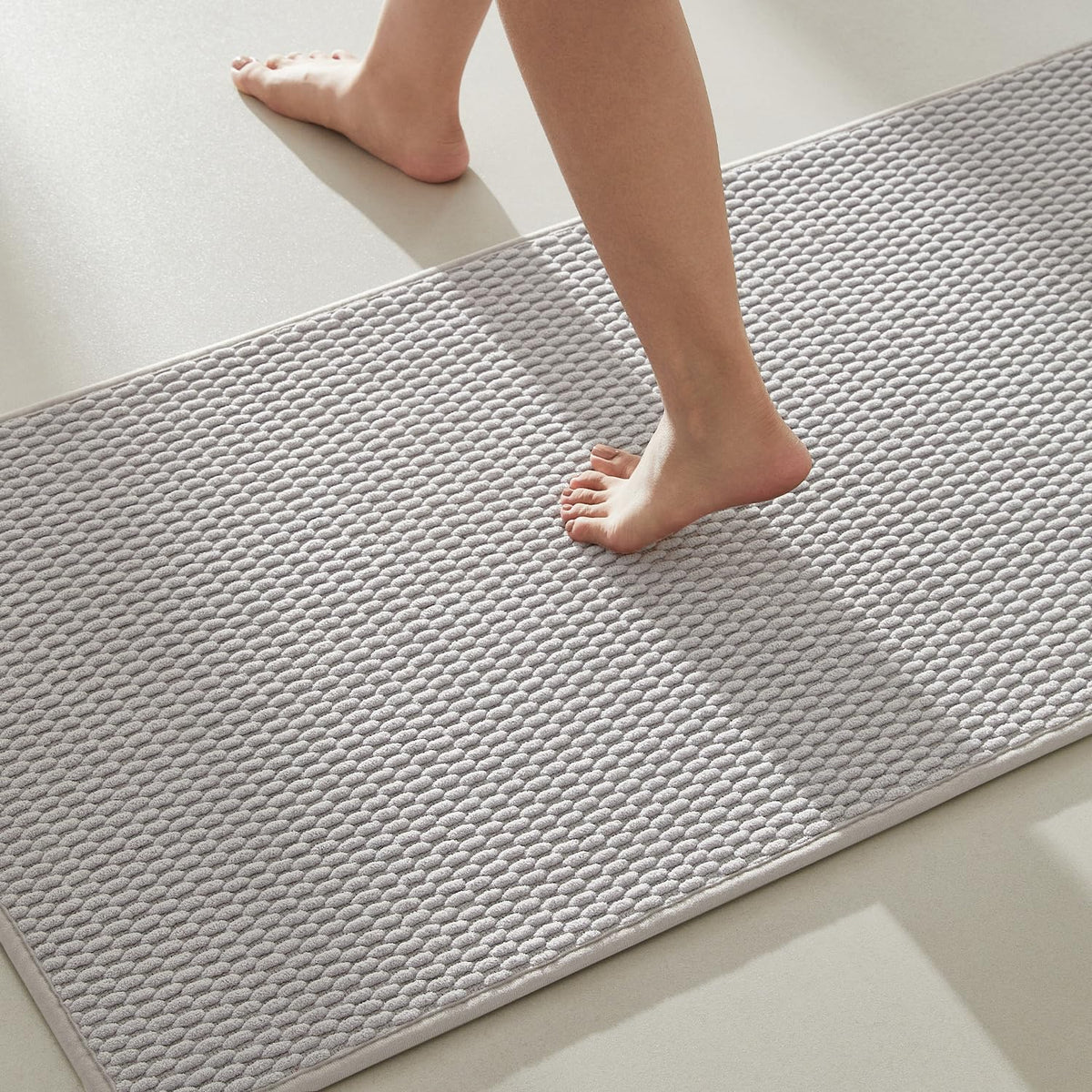 TYUU Bathroom Runner Rugs, Long Bath Mat Runner Washable Thin Quick Dry Low Pile Bathroom Runner Rugs Non Slip, Beige 24"x70"