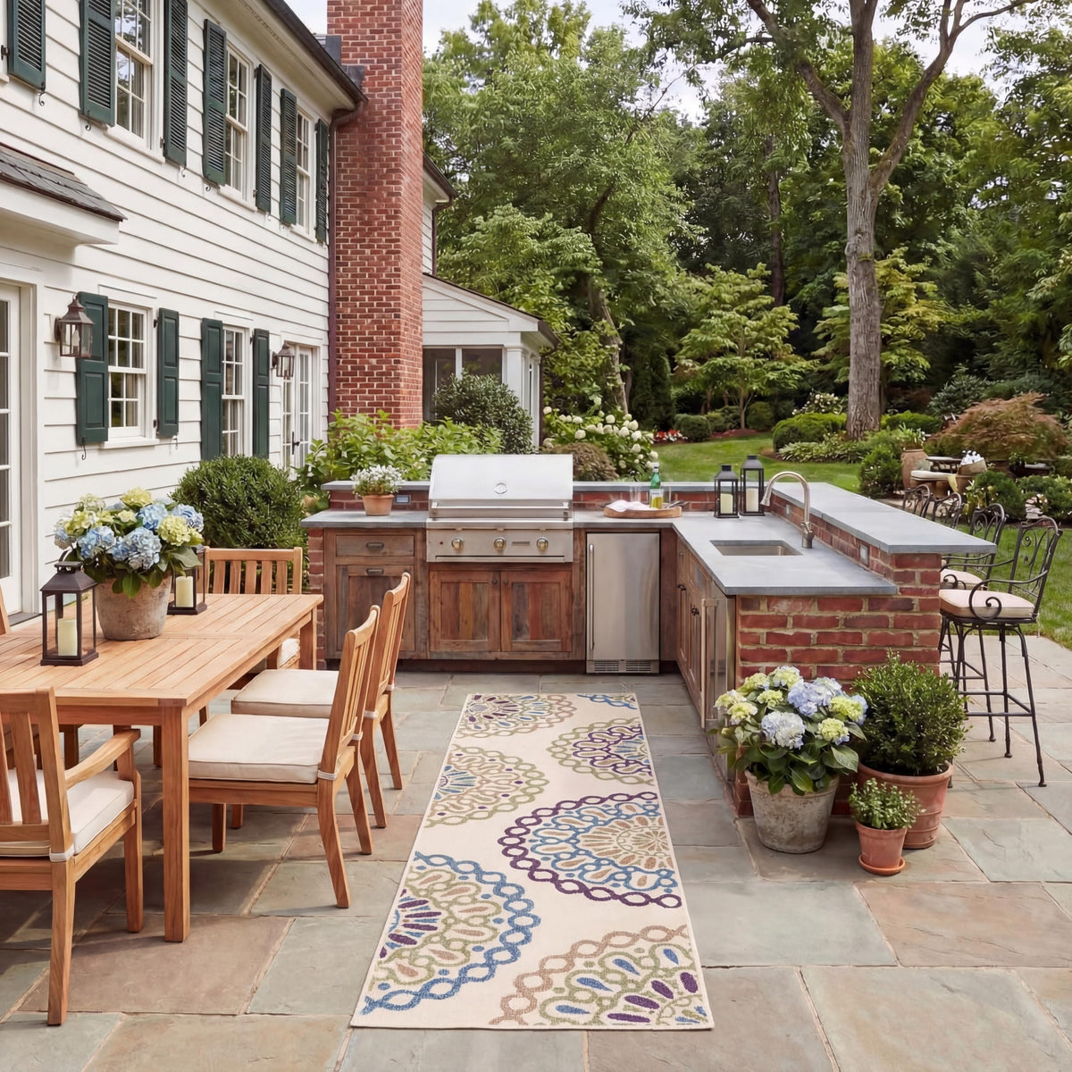 Safavieh Veranda Collection 6'7" x 6'7" Round Cream/Blue VER092 Boho Floral Indoor/Outdoor Non-Shedding Easy Cleaning Patio Backyard Porch Deck Mudroom Area Rug