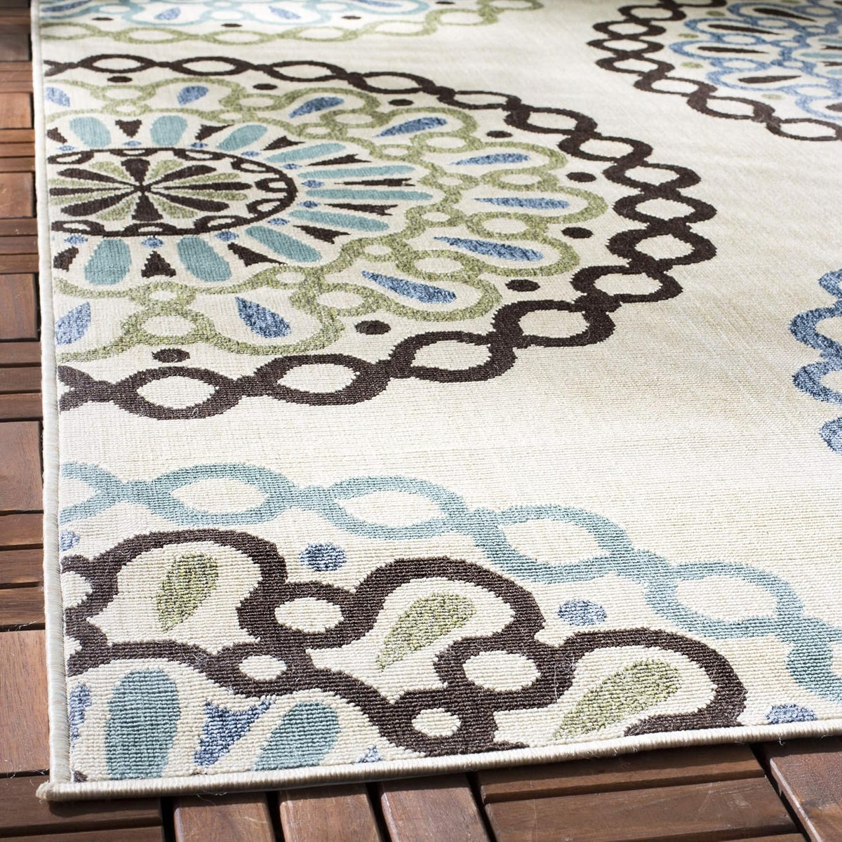 SAFAVIEH Washable Rug Outdoor Veranda Collection - 8' x 11', Cream & Blue, Non-Shedding & Easy to Clean, Ideal for Patio, Backyard, Mudroom (VER092-0615)