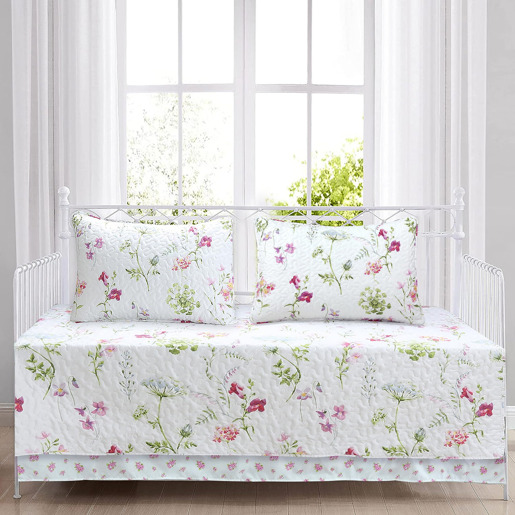 Cozy Line Home Fashions Turquoise Blue Coral Floral Leaf Reversible Quilt Bedding Set, Coverlet Bedspread Lightweight for All Seasons (Mirage Paisley, King - 6 Piece)