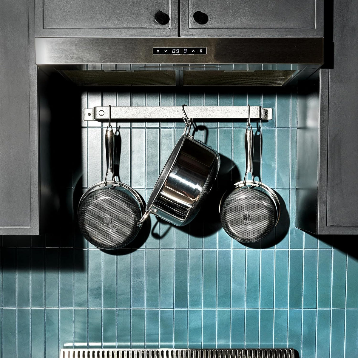 HexClad 6pc Hybrid Nonstick Pot Set with Lids, 2, 3 & 8 Qt Pots