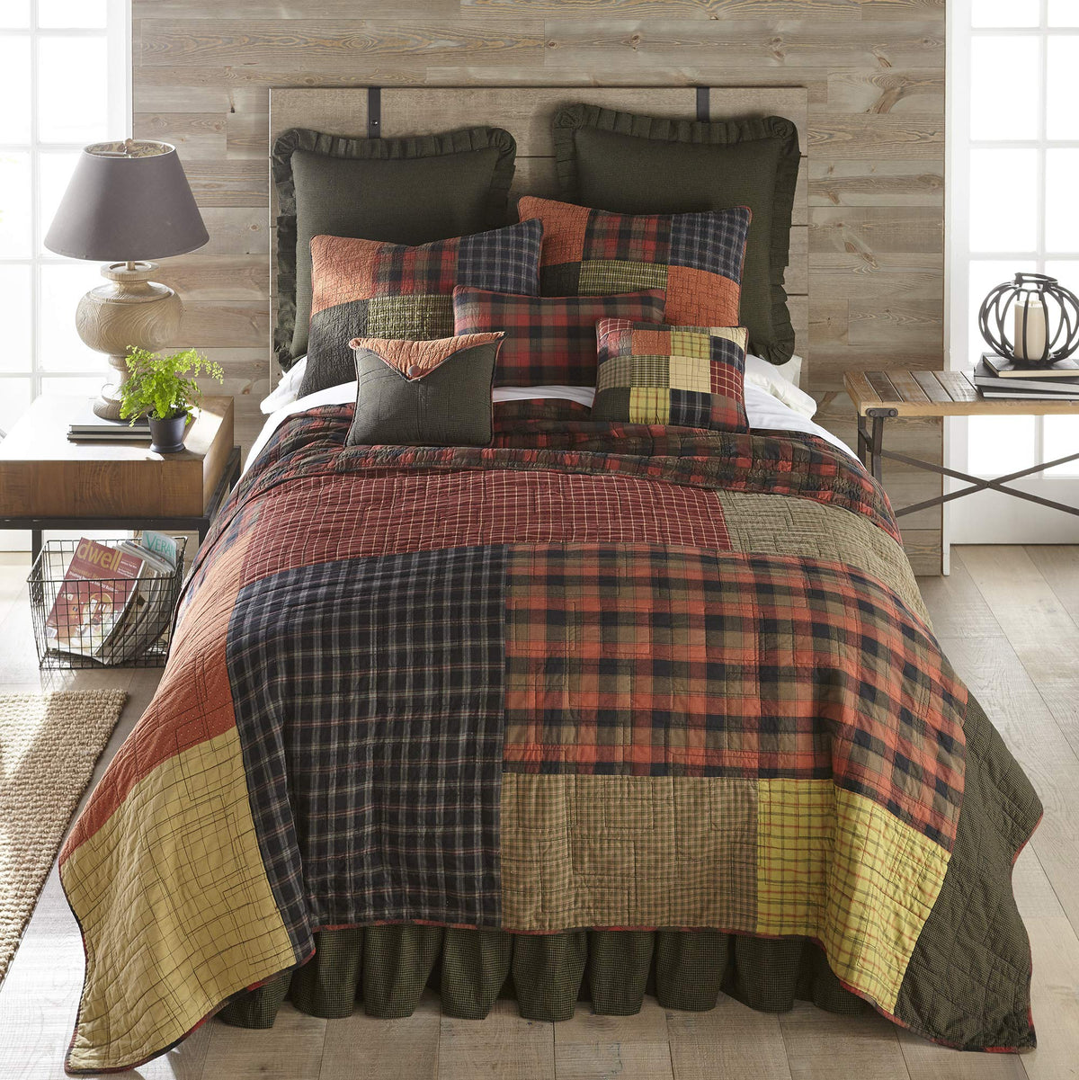 Donna Sharp Cotton Twin Quilt - Cabin Raising Pine Cone, 68" x 90"