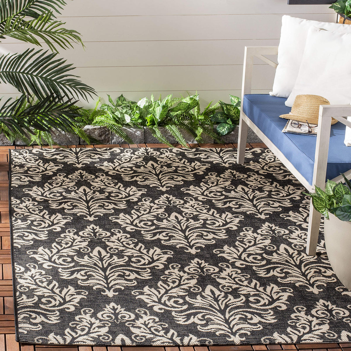 SAFAVIEH Courtyard Collection 5'3" x 7'7" Black/Cream CY6930 Indoor/ Outdoor Waterproof Easy-Cleaning Patio Backyard Mudroom Area-Rug