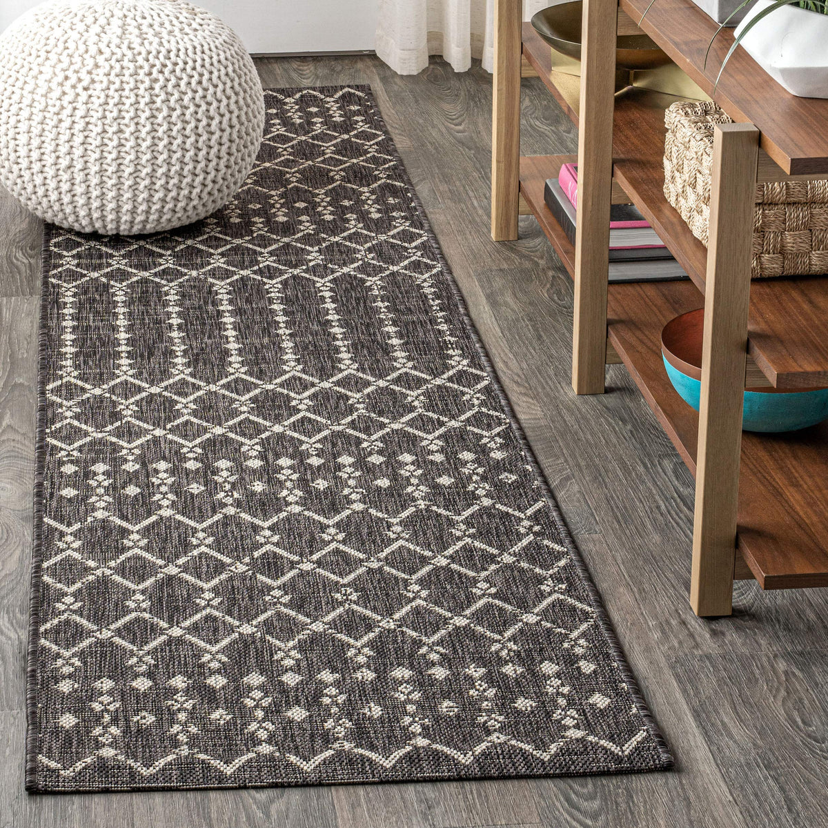 JONATHAN Y Moroccan Geometric Indoor Outdoor Area Rug 8X10 Natural/Black, Ourika Textured Weave for Backyard, Patio, Porch, Easy-Cleaning, High Traffic, Pet-Friendly, Non-Shedding (SMB108D-8)