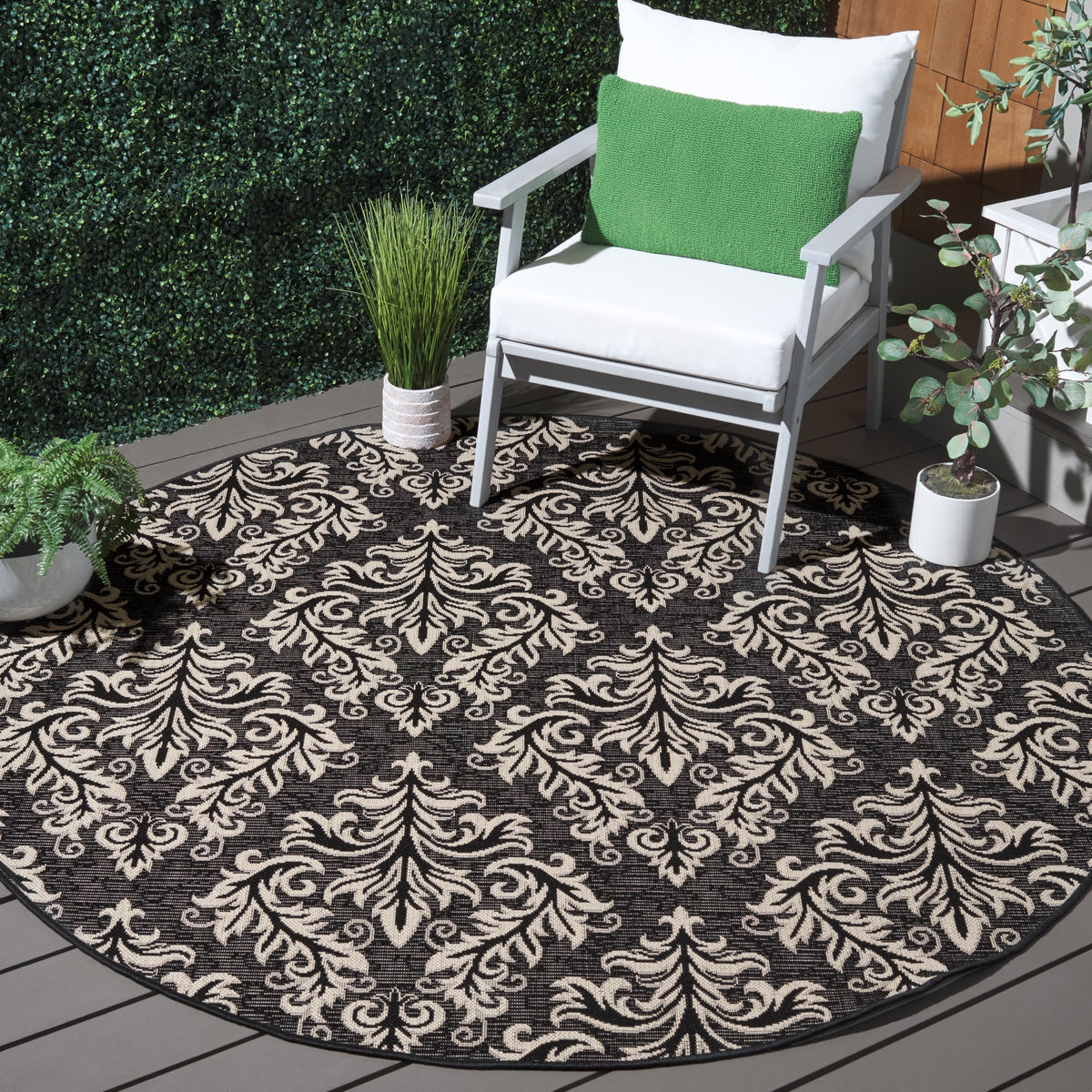 SAFAVIEH Courtyard Collection 5'3" x 7'7" Black/Cream CY6930 Indoor/ Outdoor Waterproof Easy-Cleaning Patio Backyard Mudroom Area-Rug